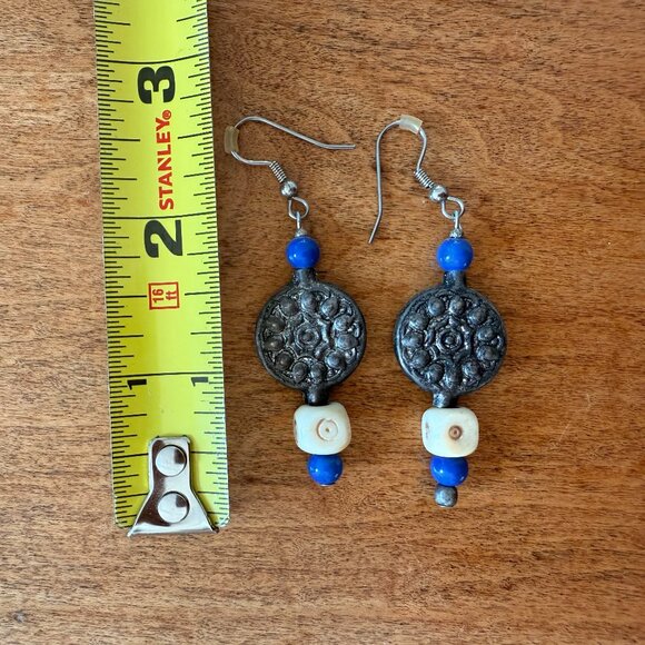 Boho hippie blue and silver-toned metal amulet earrings - Picture 2 of 4